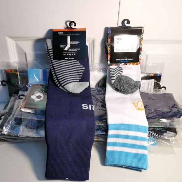 Kids(3~7 years) Football Socks Sport Soccer Knee High Socks (4pairs /$18) - Picture 5 of 11